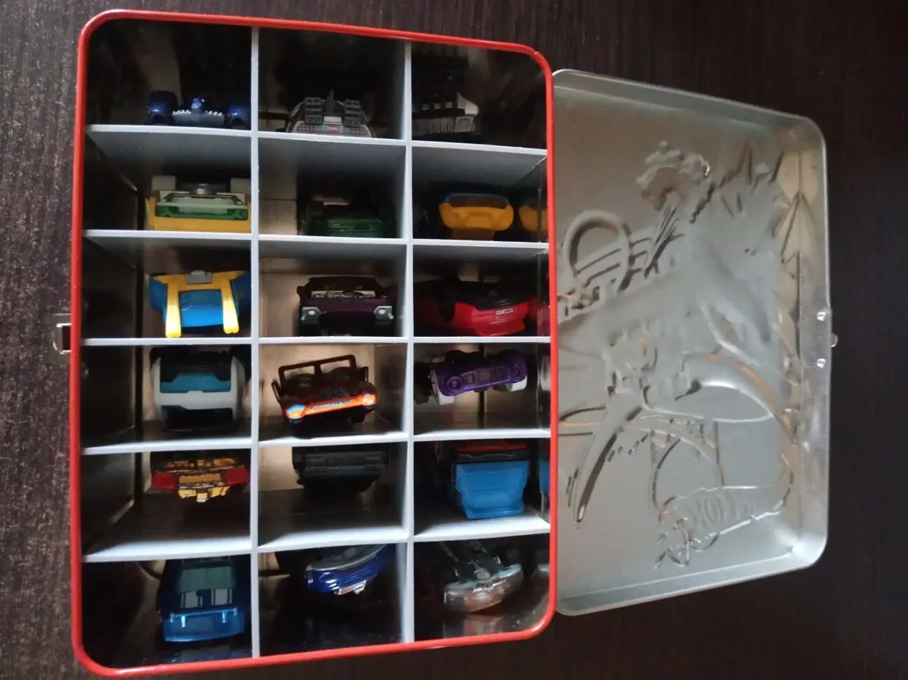 Кейс Hot Wheels на 18 машинок