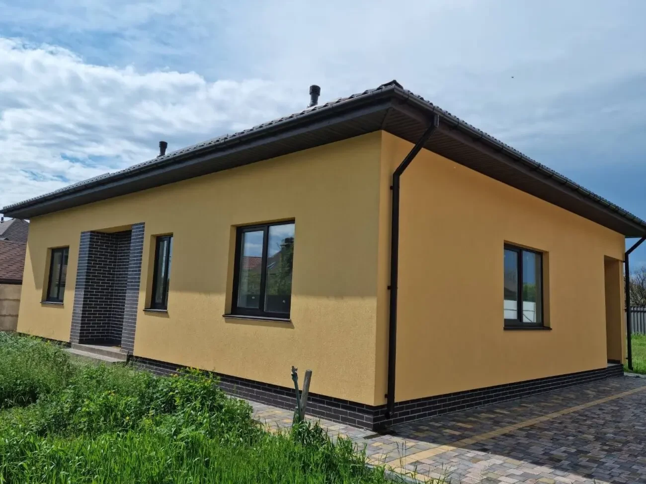 Долгосрочная аренда 4 комн.дома  130  кв.м.в с.Осещина 2