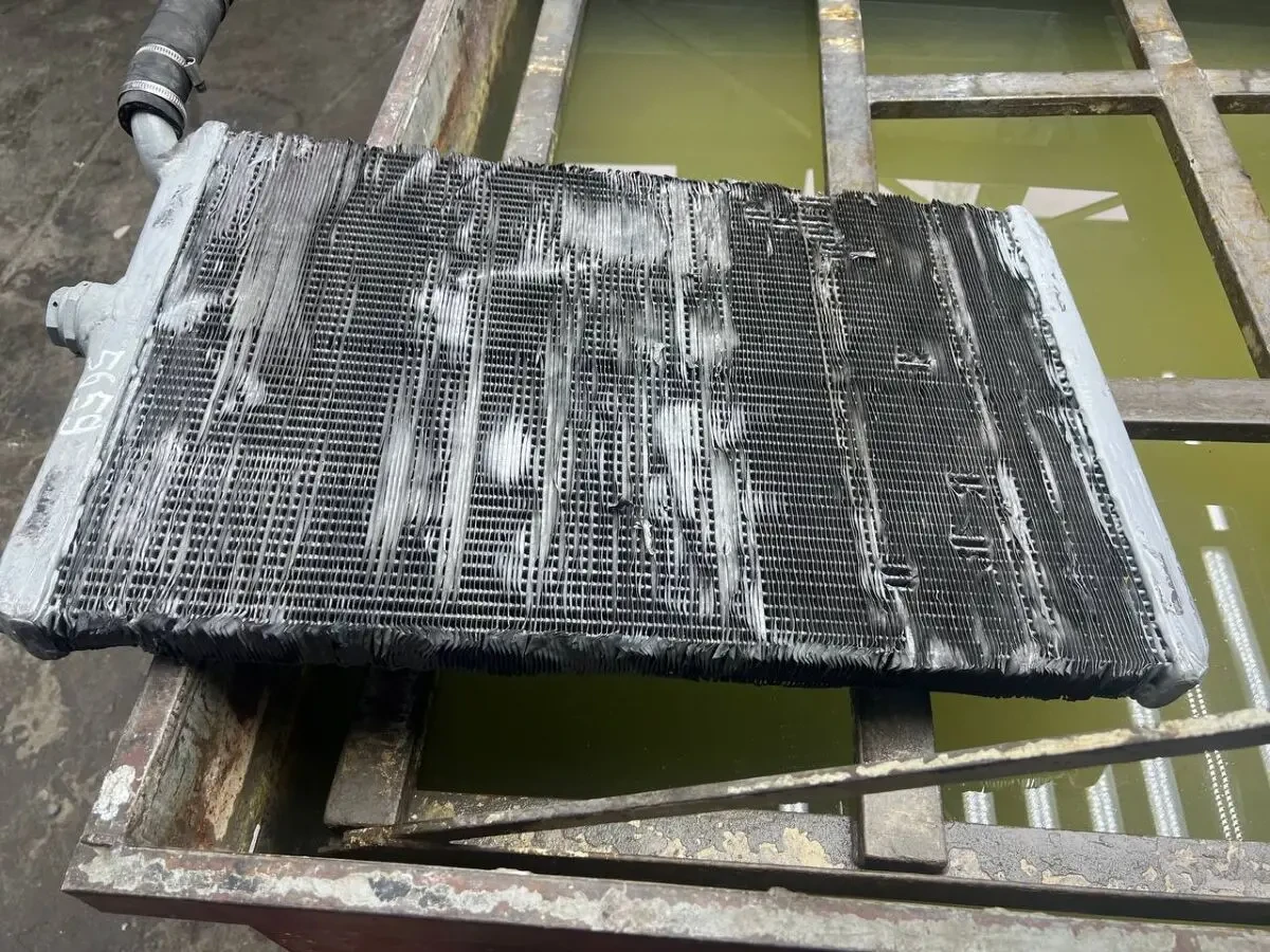 Ремонт радиаторов охлаждения в Днепре.  Устранение течи, пайка, восста 3