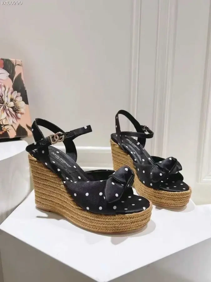 Босоніжки Dolce Gabbana на платформі 34-41 4