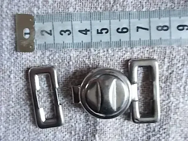 Пряжка белый металл под серебро тяжелая 3