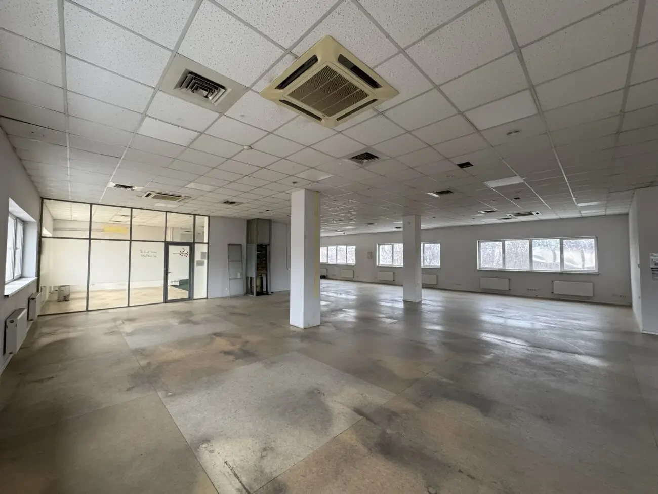 Оренда приміщення Федьковича під офіс або інше