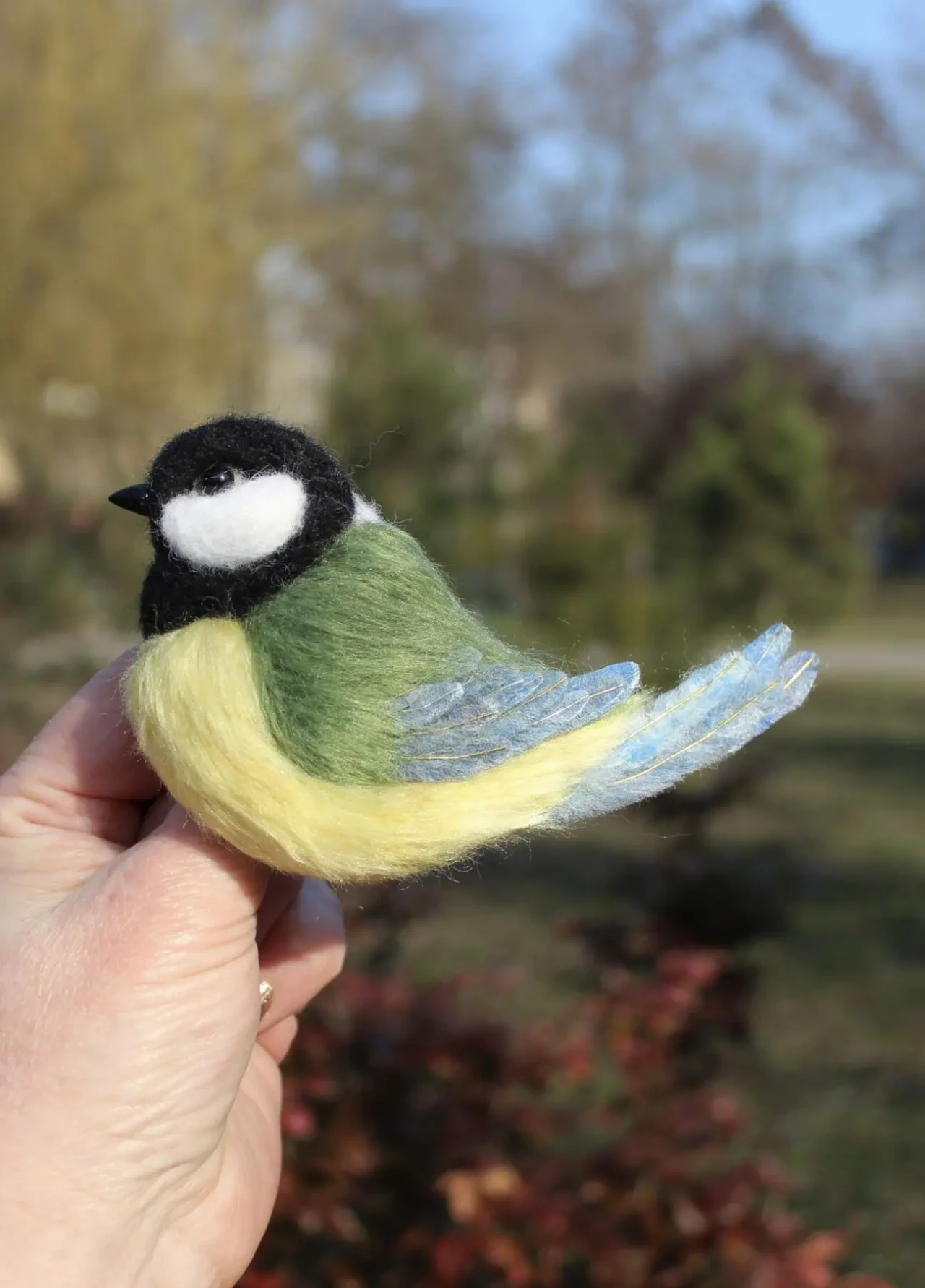 Брош валяна синичка іграшка хендмєйд птиця підвіска валяна прикраса 3