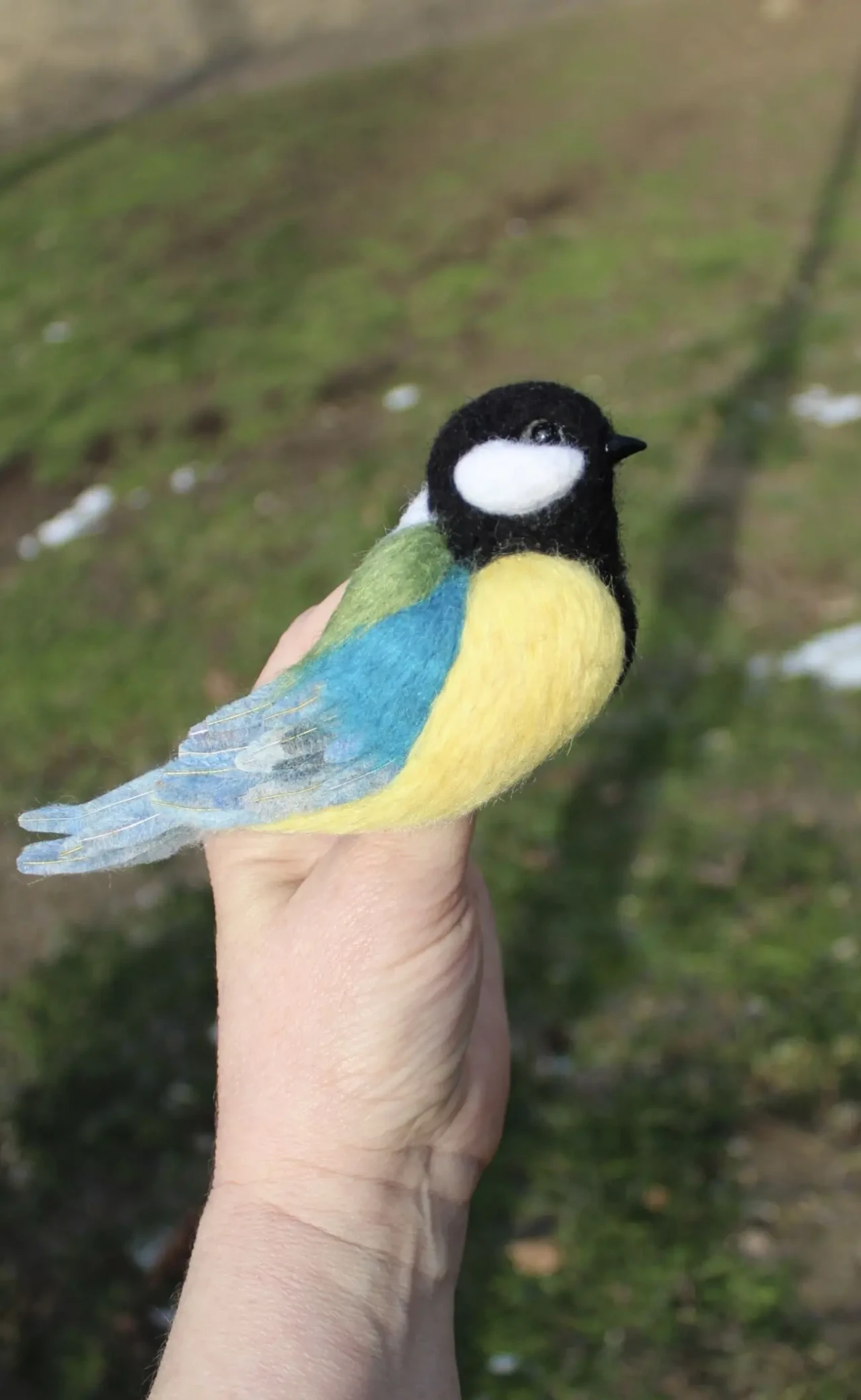 Брош валяна синичка іграшка хендмєйд птиця підвіска валяна прикраса 8