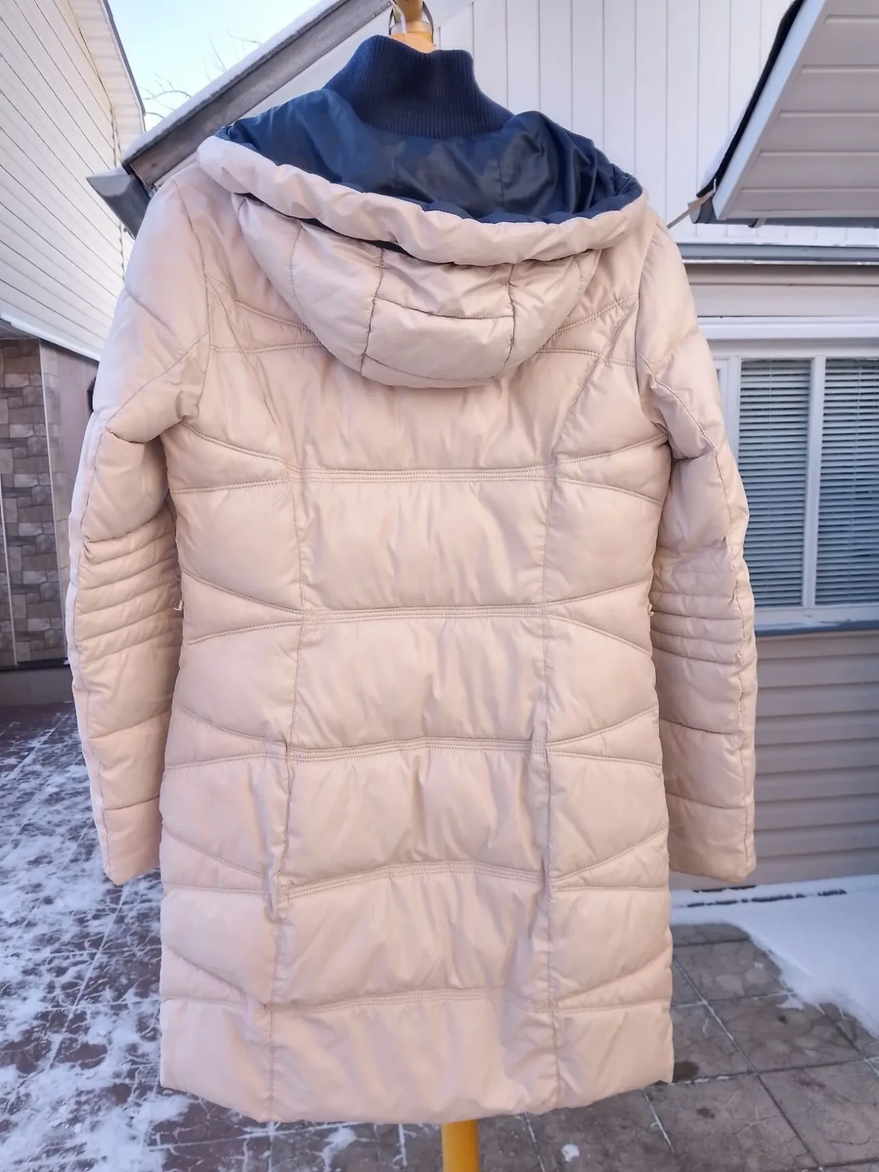 Курточка жіноча 2