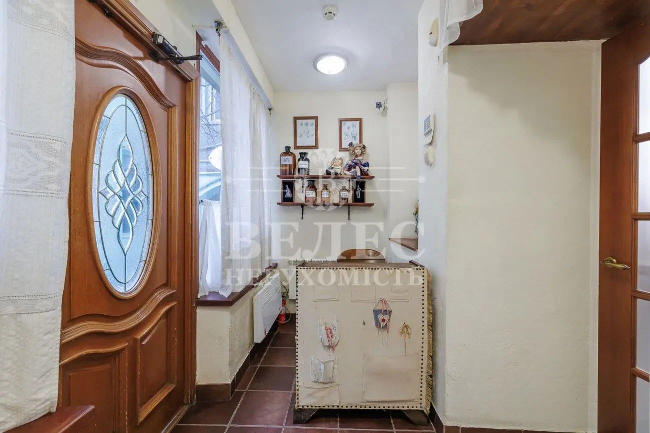 Продаж комерційного приміщення. Поділ. Салон краси 4