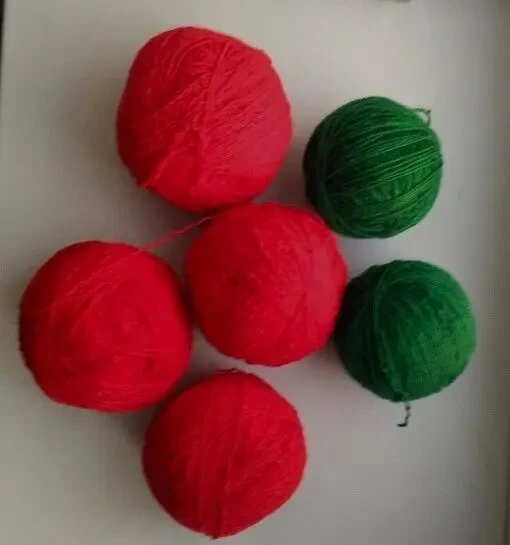 Пряжа нитки красный красивый цвет с шерстью Вес  495 гр 9