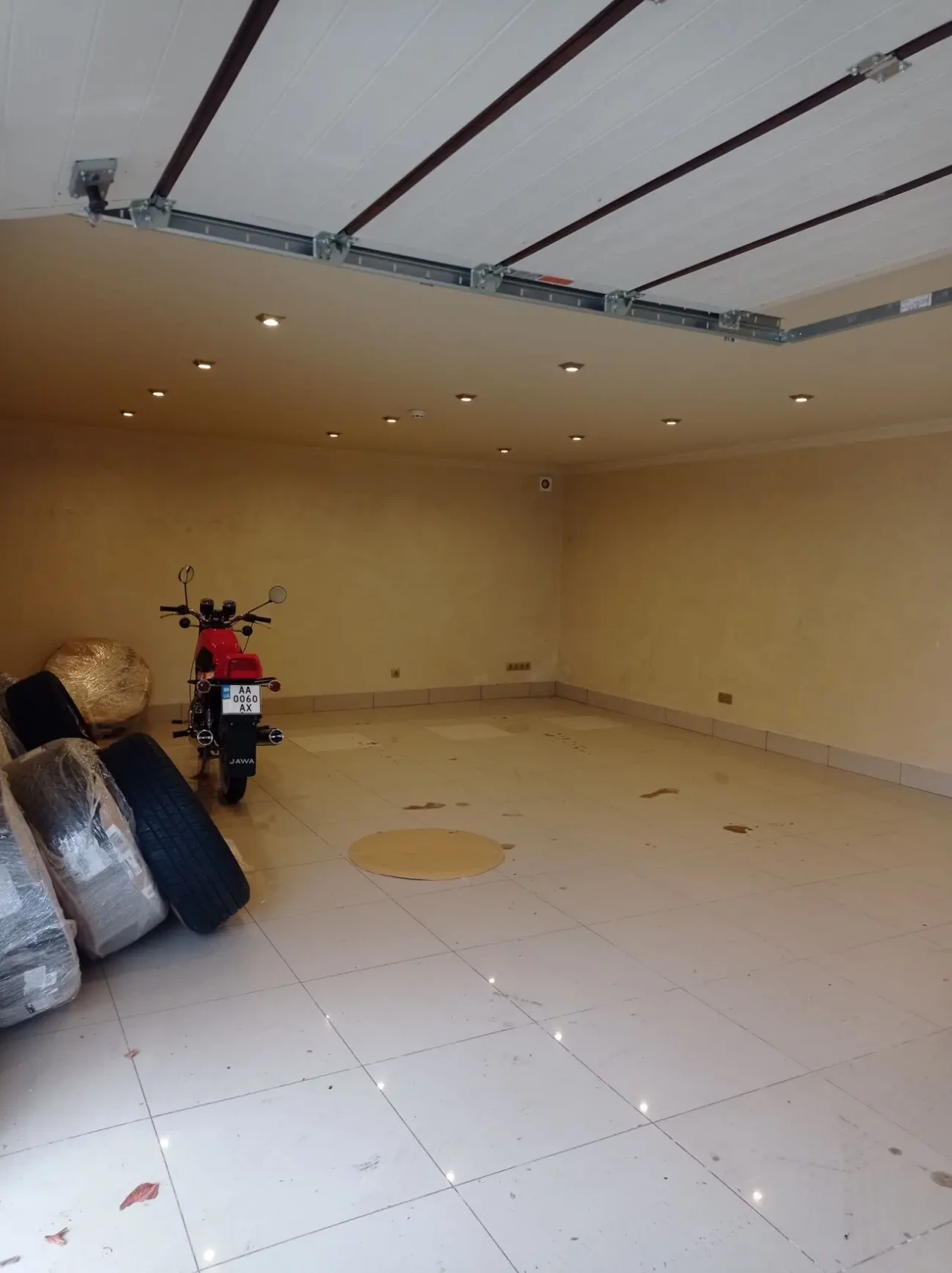 Продаж комерційного приміщення 60 кв.м Ужгород 3