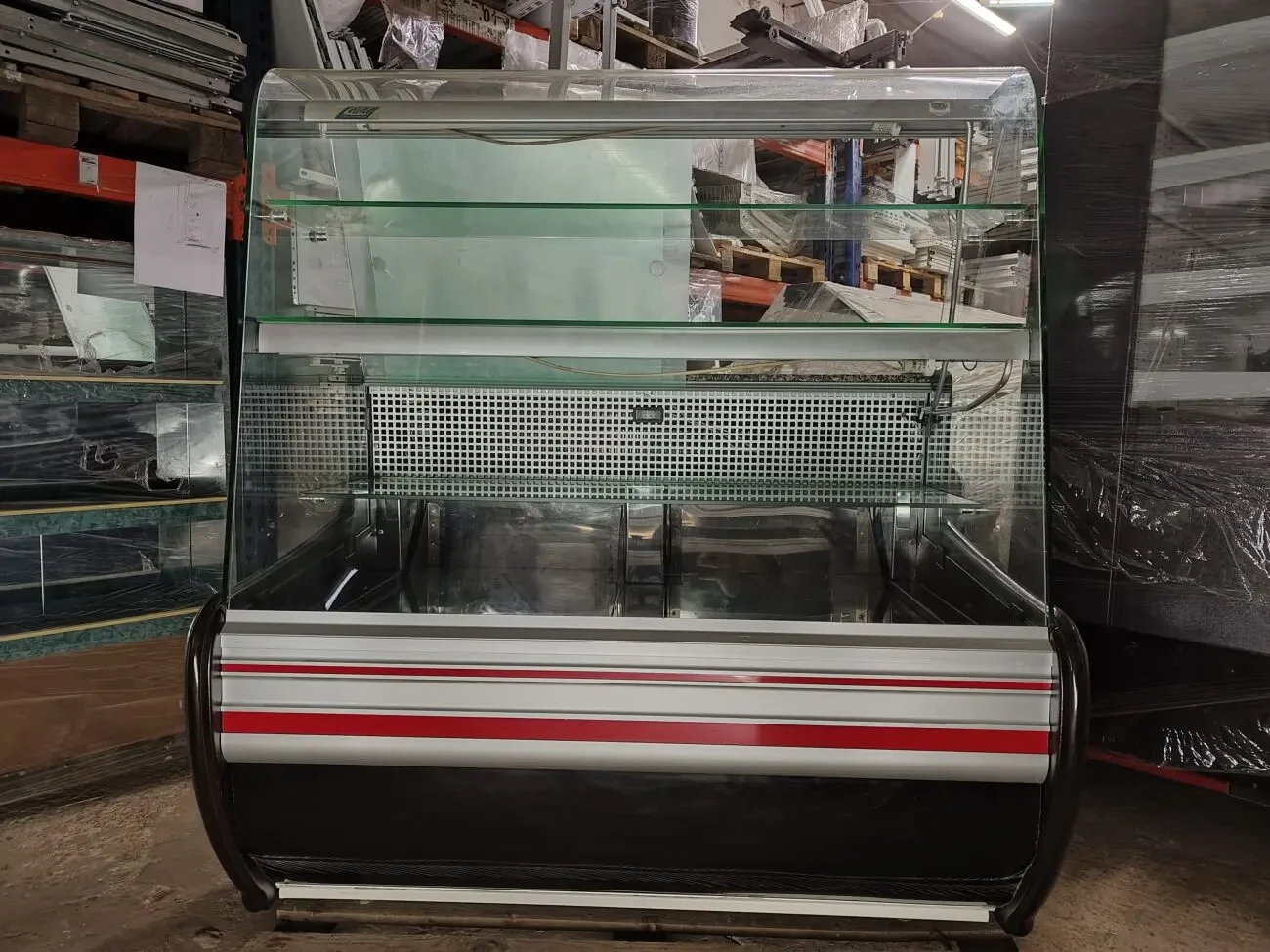 Кондитерська холодильна вітрина Cold, вітрина кондитерська