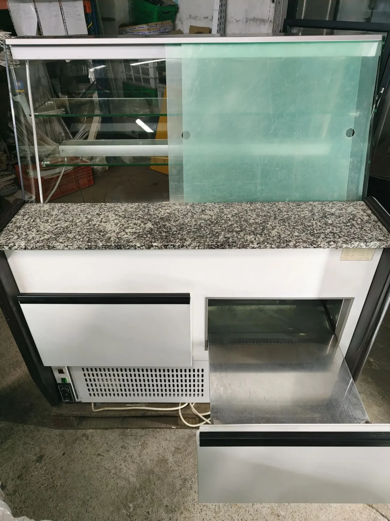 Кондитерська холодильна вітрина Cold, вітрина кондитерська 5