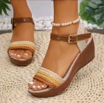 Модные плитеные босоножки. Читайте описание