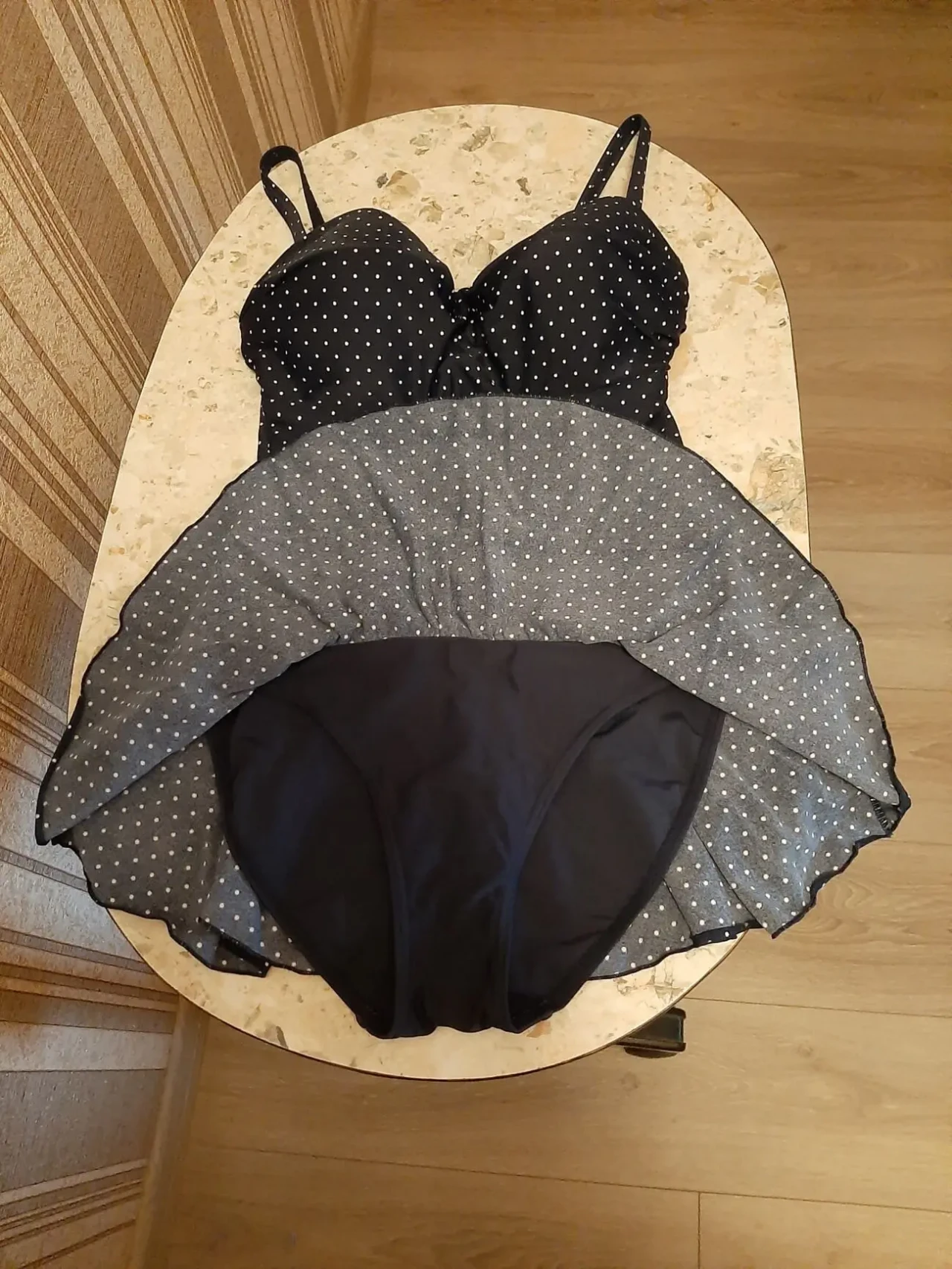 Продам три красивых купальника. 2