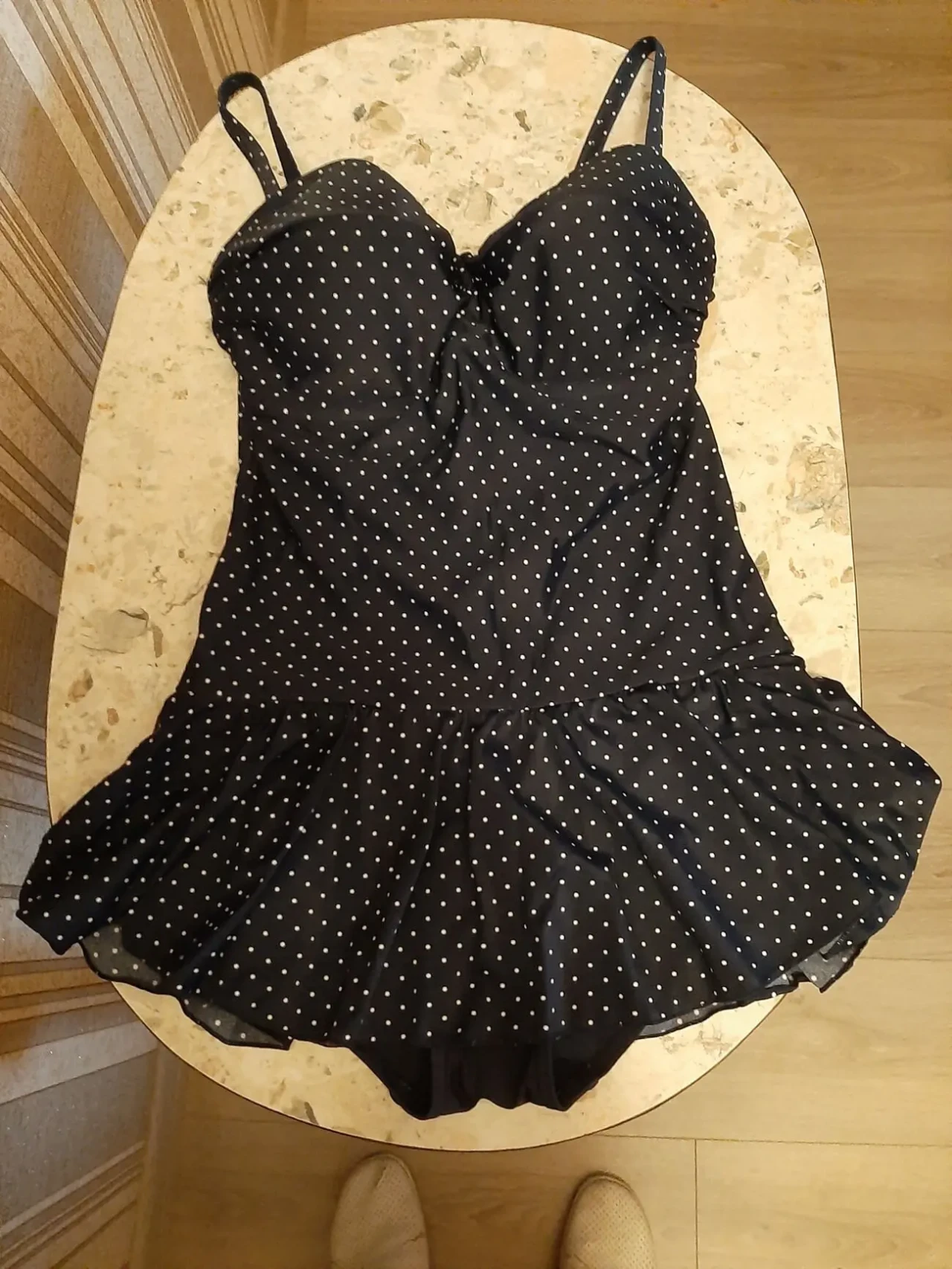 Продам три красивых купальника.