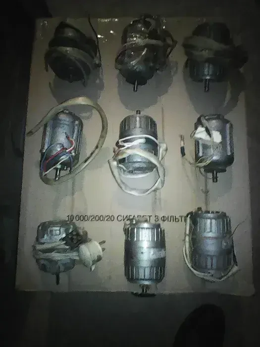 Продам моторчики. 10