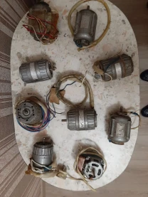 Продам моторчики.