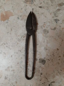 Продам ножницы по металлу.