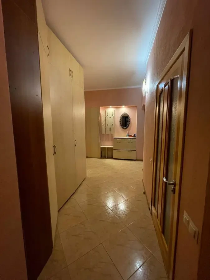 Элегантная 1-комнатная квартира в центре города 57 метров 6