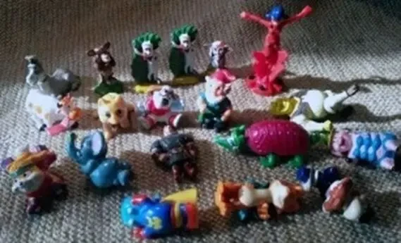 Игрушка игрушки киндер сюрприз фигурки разные 9