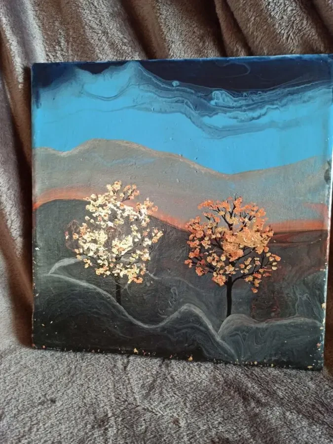 Одна осінь на двох. Акрил, в техніці Fluid Art, та поталь