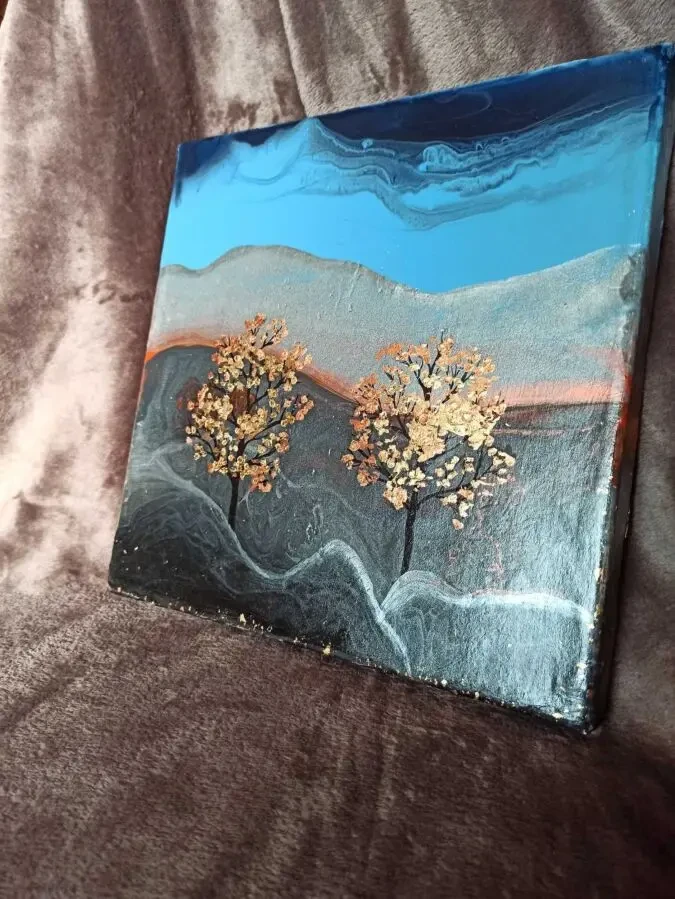 Одна осінь на двох. Акрил, в техніці Fluid Art, та поталь 6