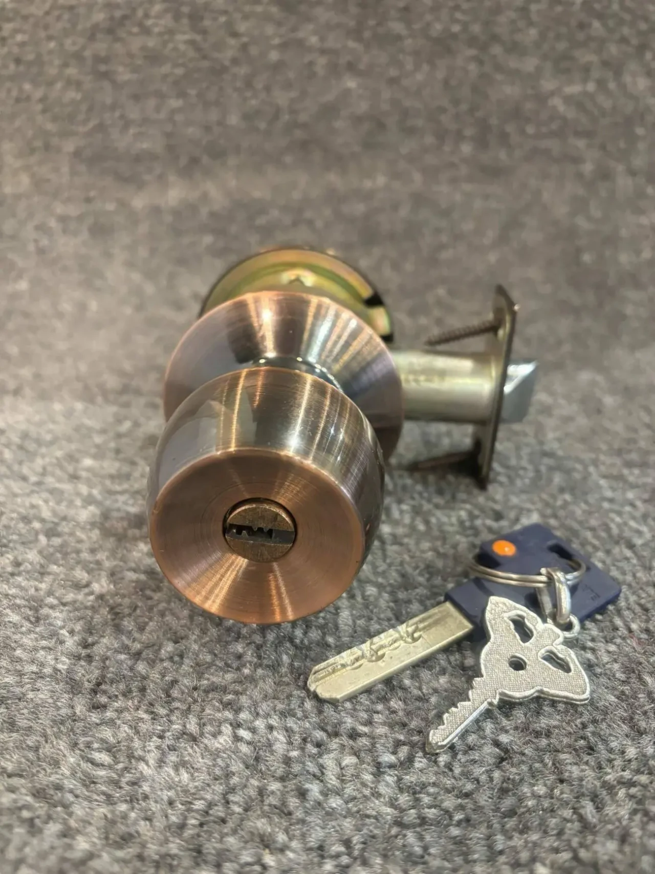 Ручка-засувка кнобсет Yale 3 дверна кноб-защелка циліндр Mul-T-Lock 2