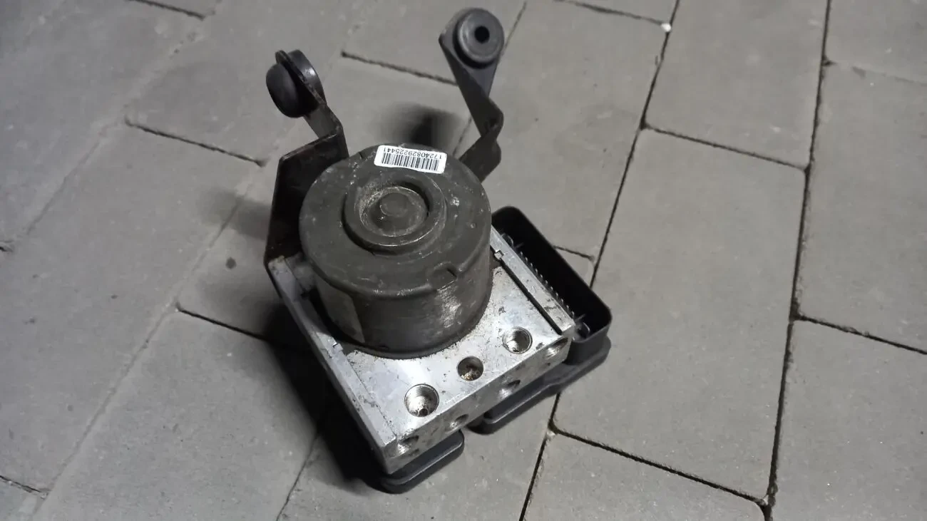 Блок ABS Mazda 3 bk Ford focus 1.6