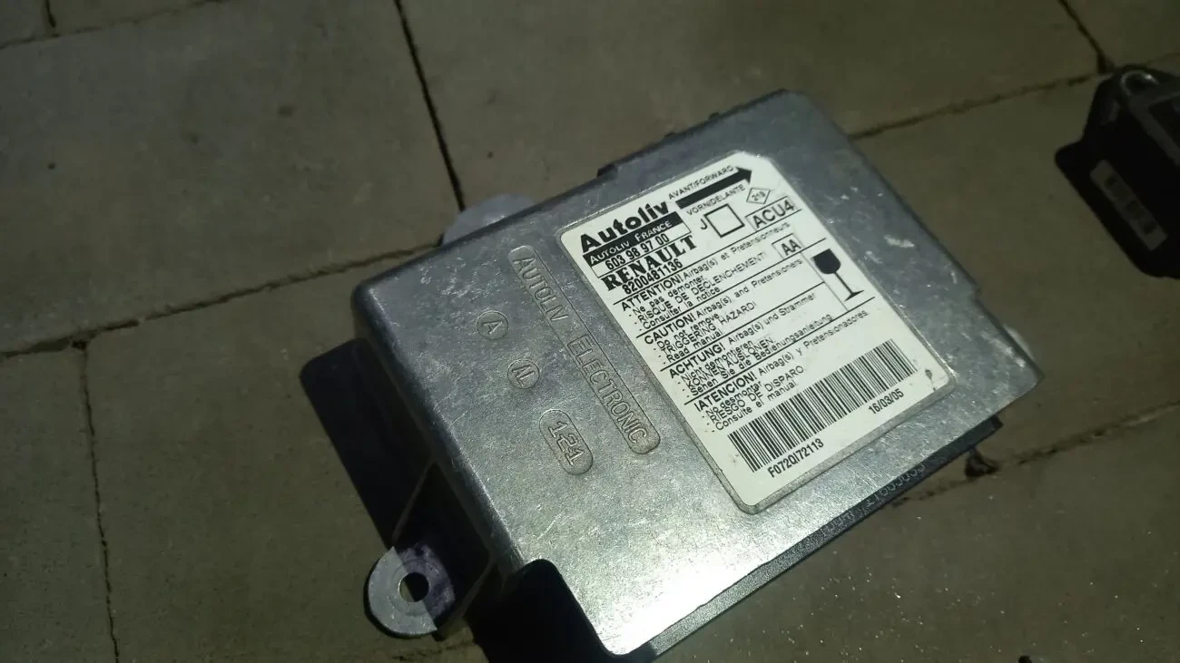 Блок управління Airbag Renault Scenic 2 2003-06 8200340431 603989700