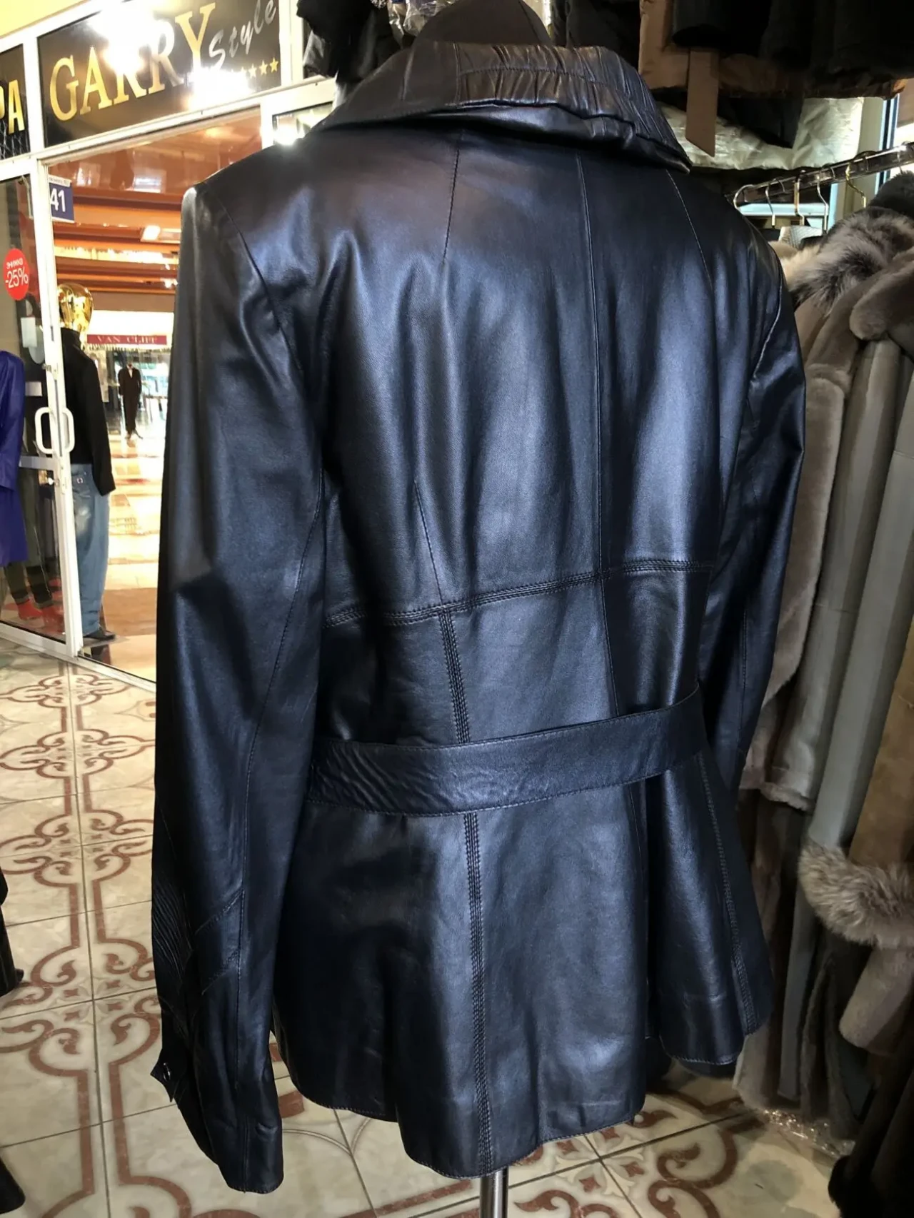 Утеплена шкіряна куртка,Італія 2
