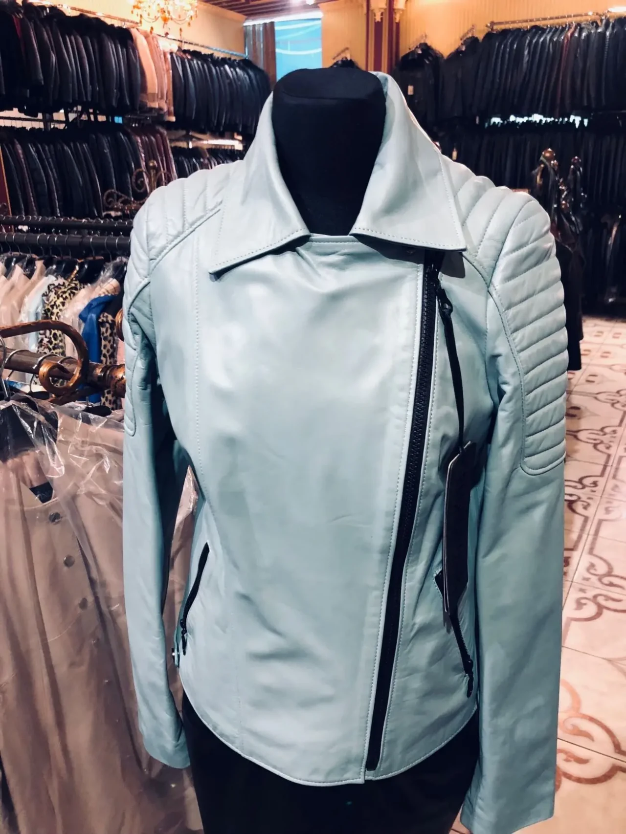 Косуха шкіряна блакитна 3