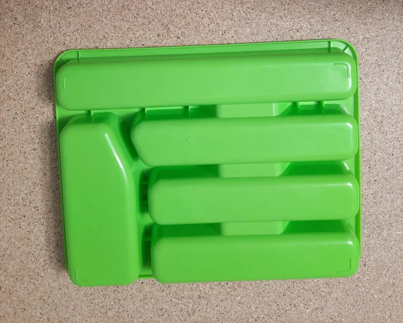 Лоток для столового принаддя.Лоток для столовых приборов 3