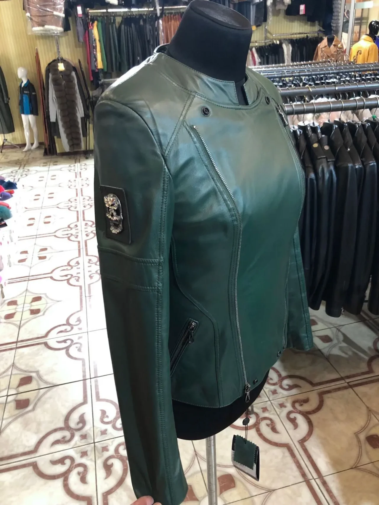 Косуха шкіряна зелена,піджак