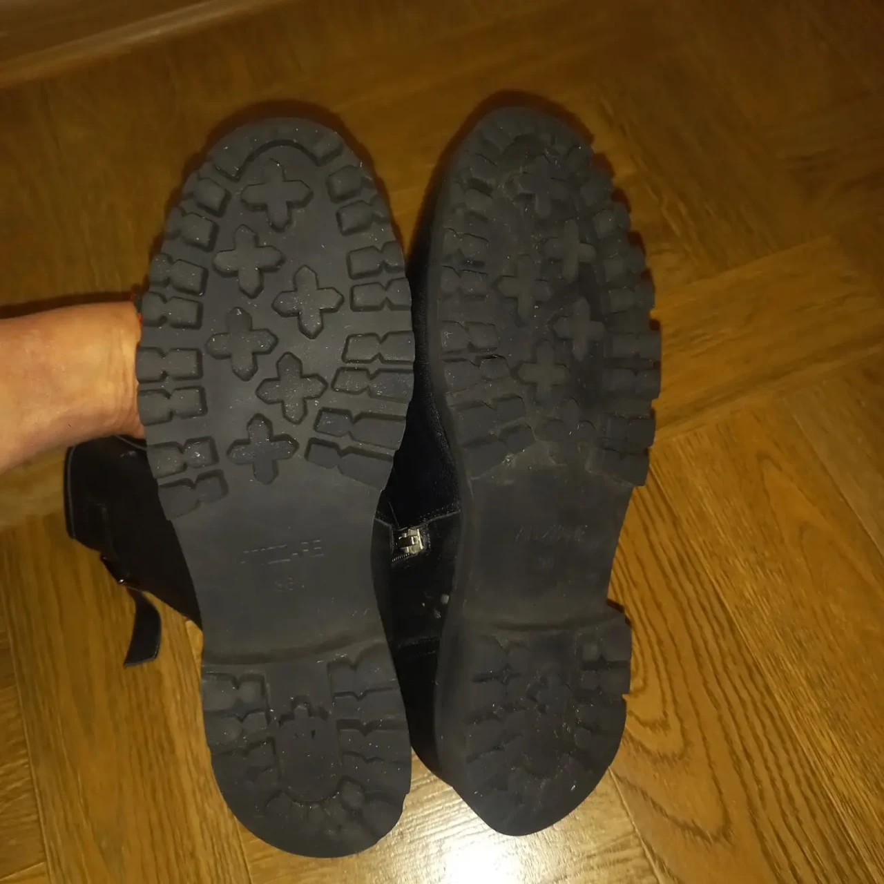 Жіночі ботинки 3