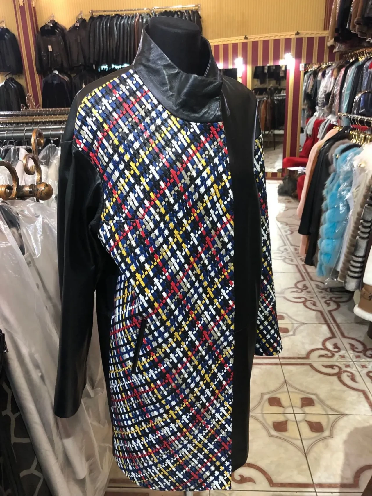 Подовжена куртка,френч Італія ексклюзив