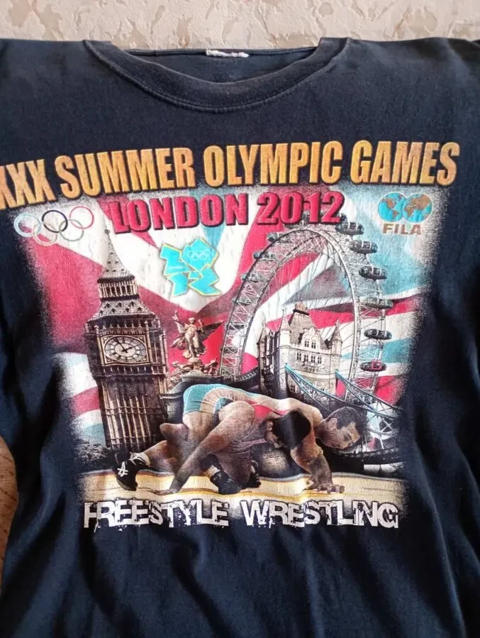 Футболка с борцами - 2 DVD диска в подарок. 3