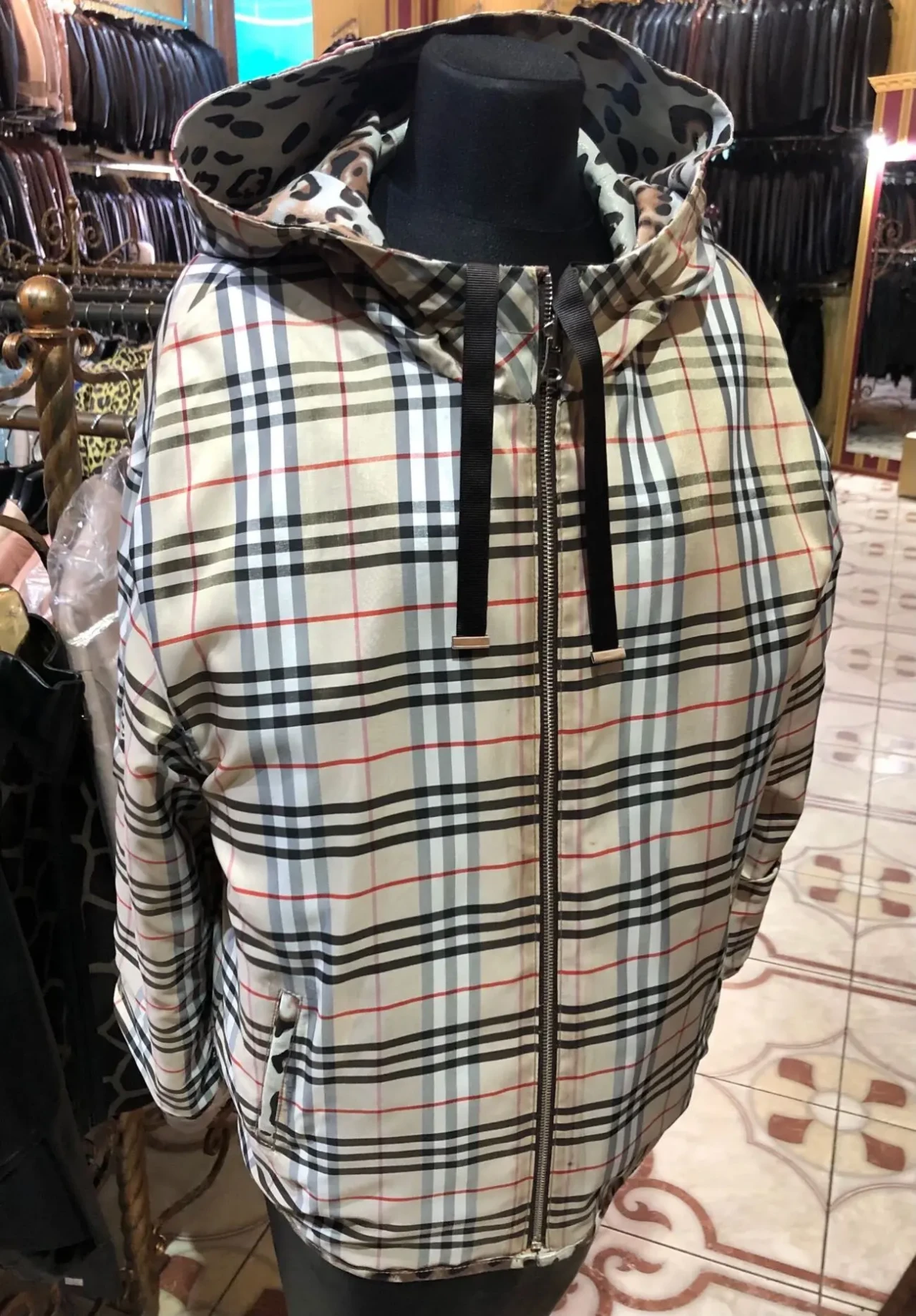 Шкіряна куртка,двостороння,капюшон 2