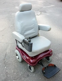 Крісло-коляска з електроприводом Chauffeur mobility