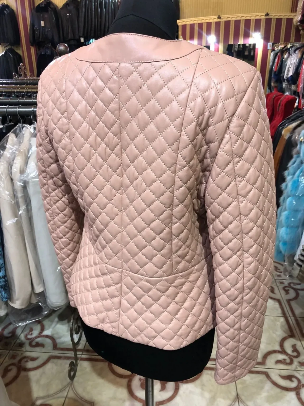 Шкіряна куртка,стьогана рожева 3