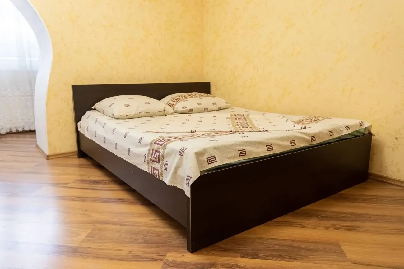 Квартира подобово в центрі Камянець -Подільський. Власник. 2