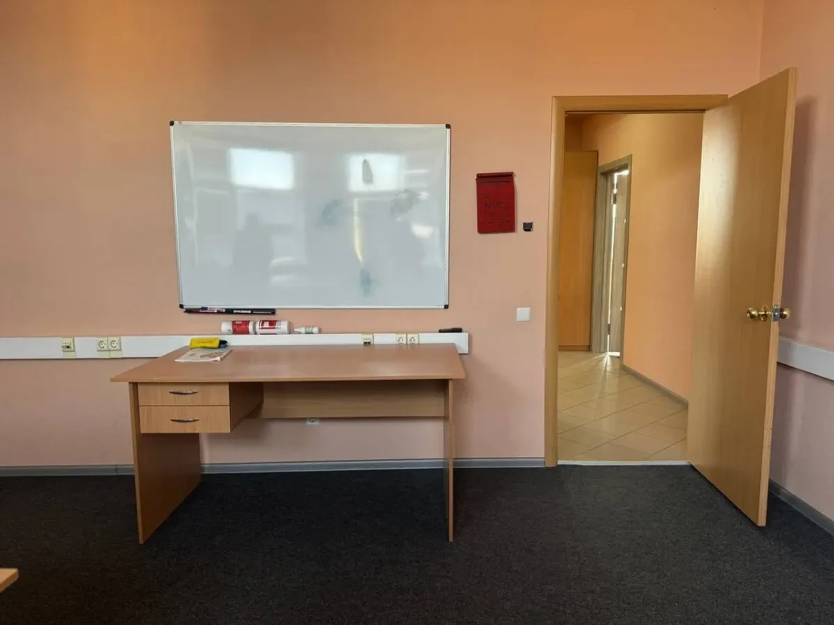 Оренда офісного приміщення 285 кв.м. (вул.Миру,3) 6