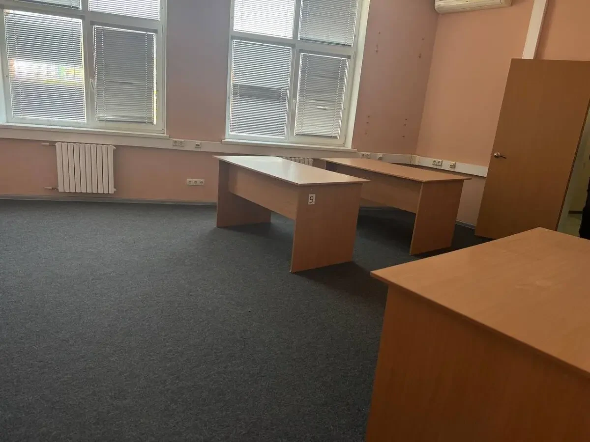 Оренда офісного приміщення 285 кв.м. (вул.Миру,3) 5