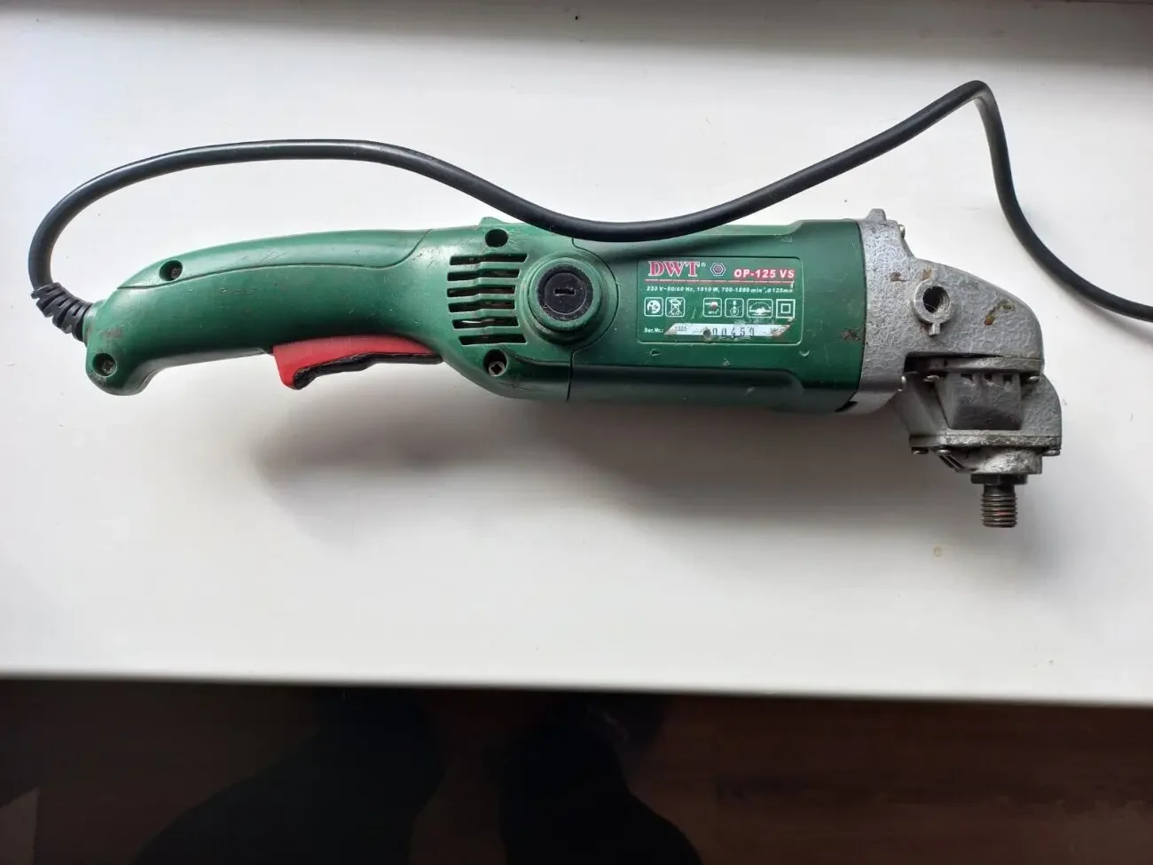 Полировальная  шлифмашина - DWT OP-125 VS 4
