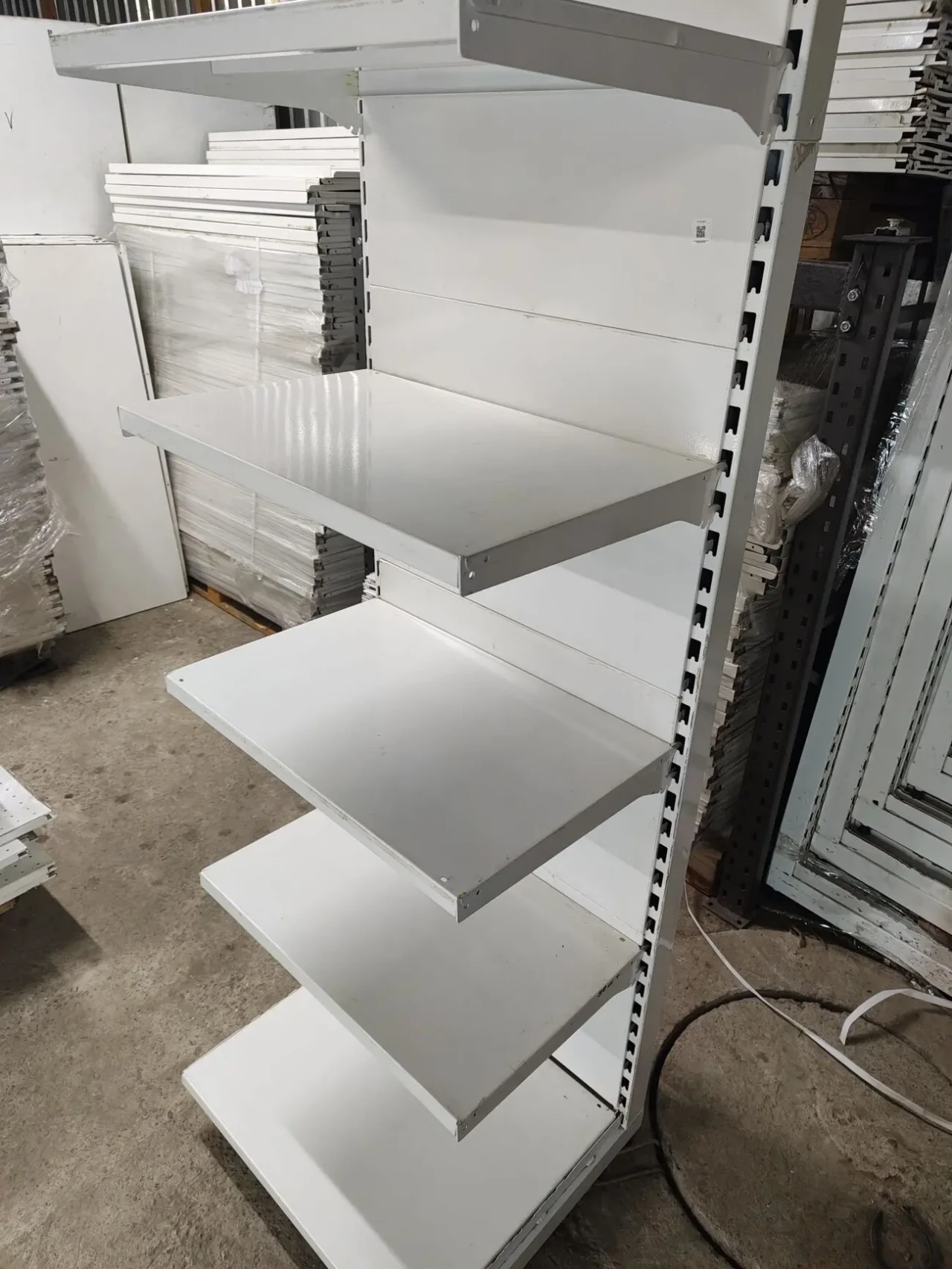 Стелаж торговий бу, стелаж пристінний бв , стелаж металевий бу 7