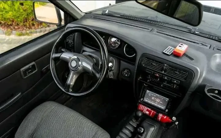 Nissan Пікап 10