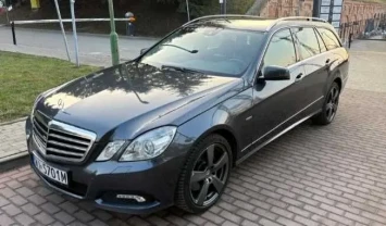 Mercedes-benz E Class 3.0 D.