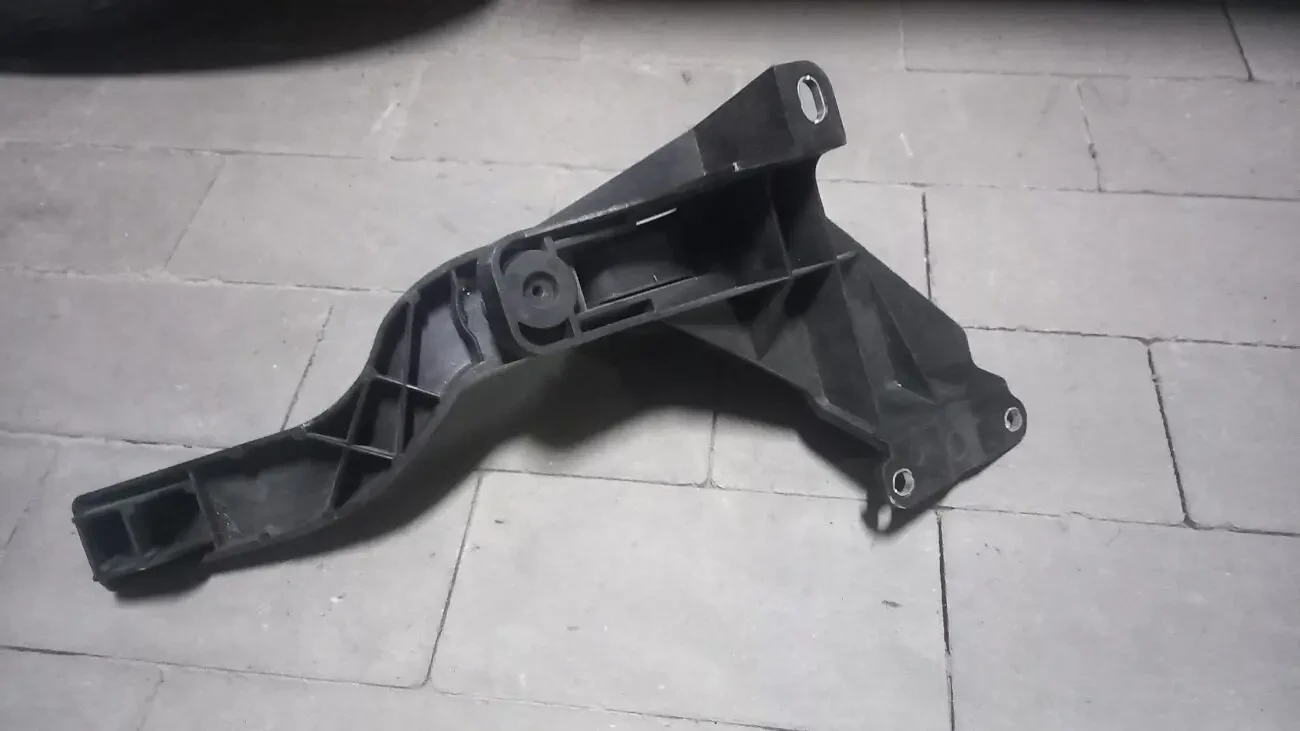 Педаль газу Ford mondeo mk3 2S719F836DA. Педаль газа мондео мк3 2