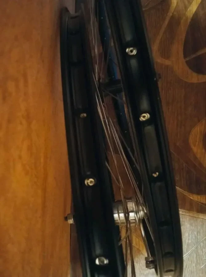 Вело колёса 28 дюймов на чешской втулке 9