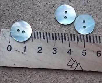 Пуговицы натуральный перламутр 3 штуки Диаметр 14 мм