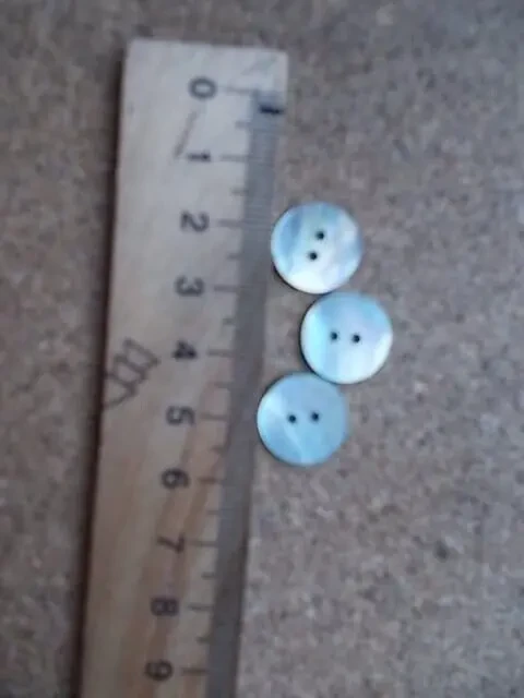 Пуговицы натуральный перламутр 3 штуки Диаметр 14 мм 6