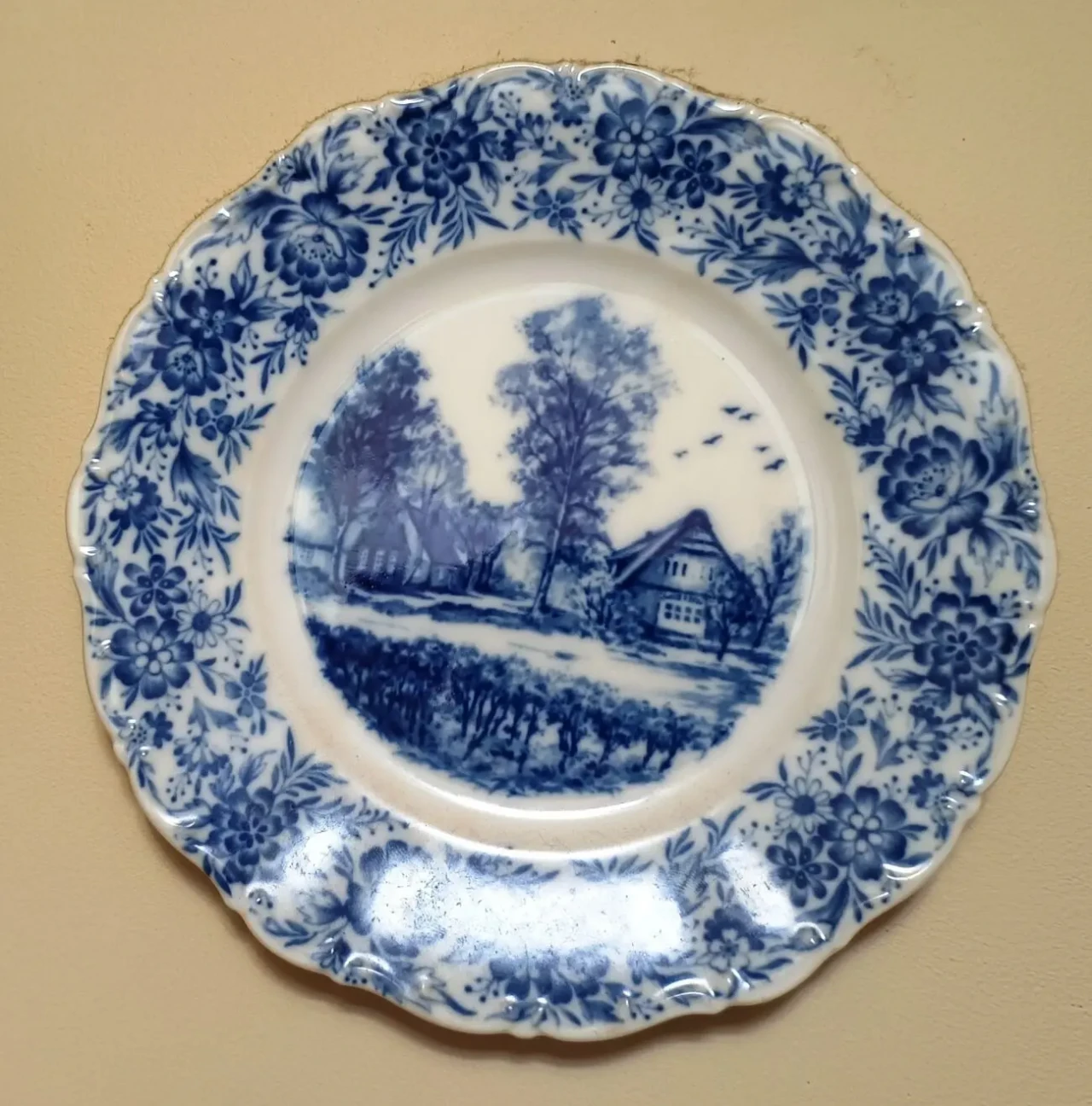 Дешево винтажная коллекция настенных декоративных фарфоровых тарелок 7