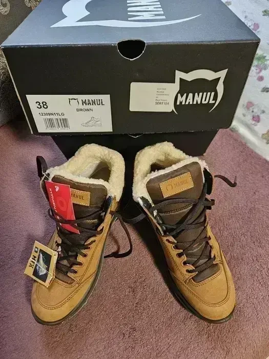 Жіночі зимові черевики 38 розмір. 2